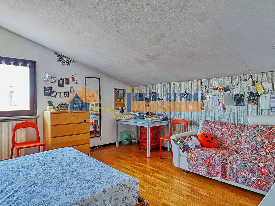 Immagine 30 di Casa bifamiliare in vendita  in via Macchi a Caronno Varesino