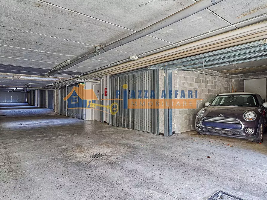 Immagine 23 di Appartamento in vendita  in via Macchio a Cavaria Con Premezzo