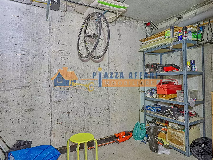 Immagine 24 di Appartamento in vendita  in via Macchio a Cavaria Con Premezzo