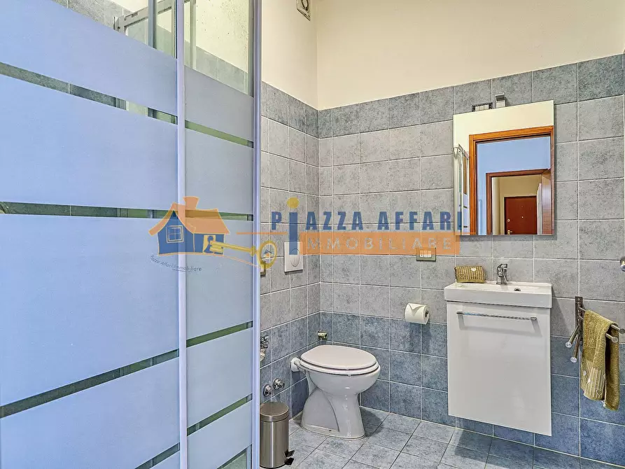 Immagine 23 di Appartamento in vendita  in via Varesina a Jerago Con Orago