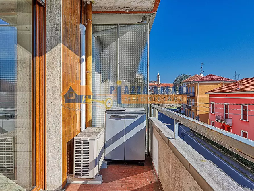 Immagine 26 di Appartamento in vendita  in via Varesina a Jerago Con Orago