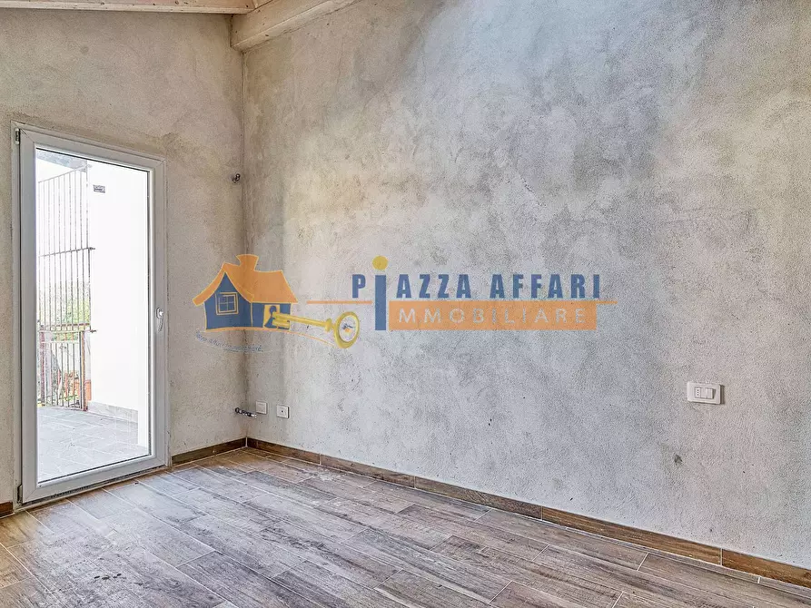 Immagine 24 di Casa indipendente in vendita  in via Roma a Carnago