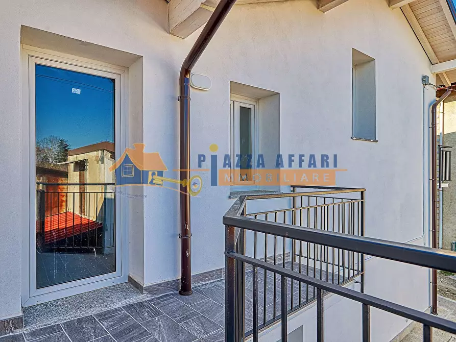 Immagine 27 di Casa indipendente in vendita  in via Roma a Carnago