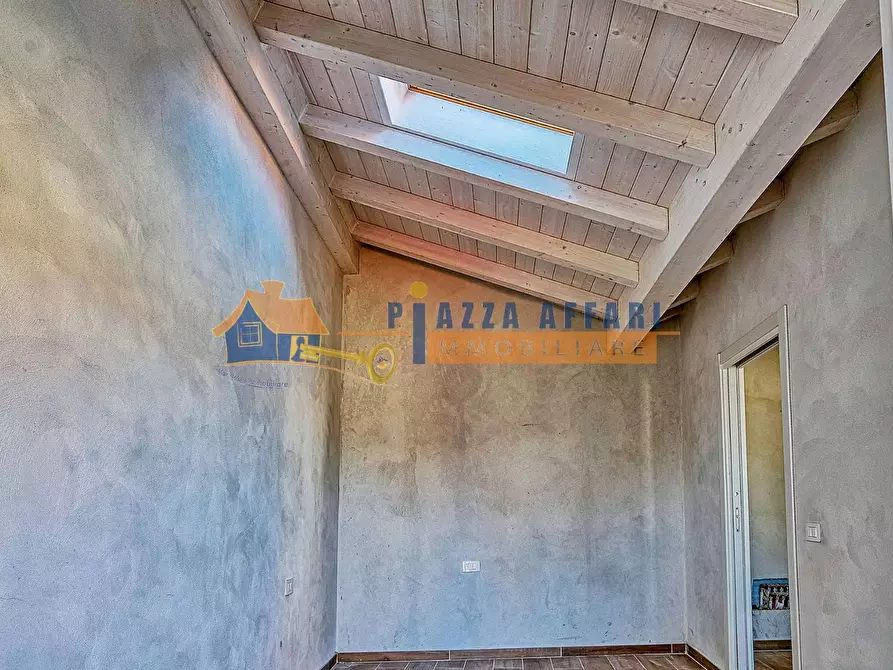 Immagine 30 di Casa indipendente in vendita  in via Roma a Carnago