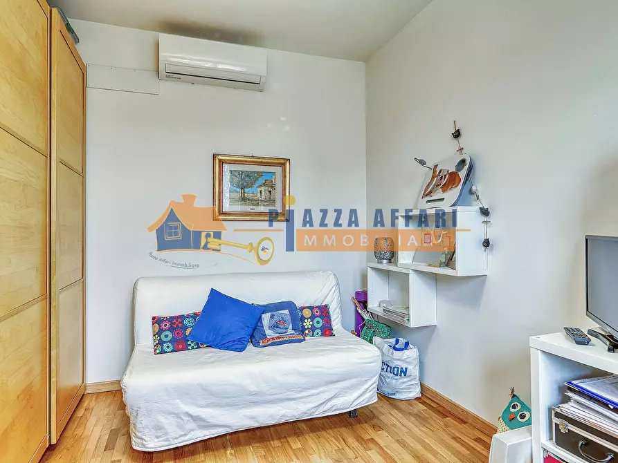 Immagine 19 di Villetta a schiera in vendita  in via Puccini a Caronno Varesino