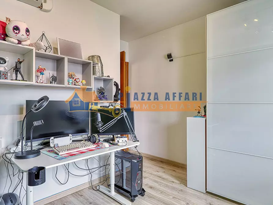 Immagine 22 di Villetta a schiera in vendita  in via Puccini a Caronno Varesino