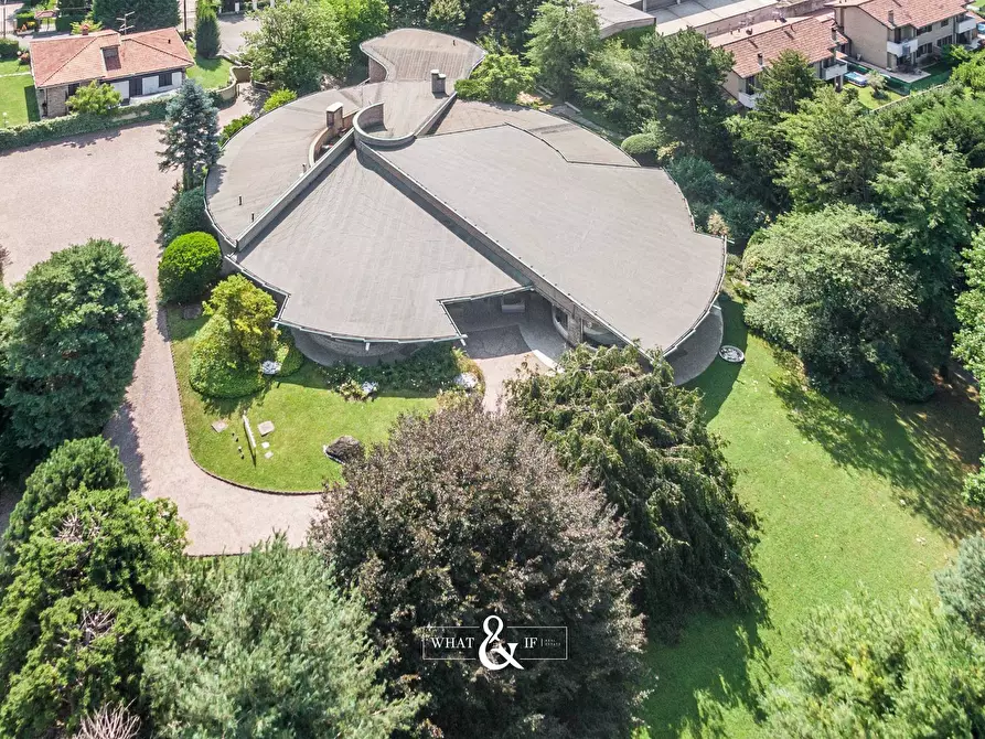 Immagine 6 di Locale commerciale in vendita  in Via delle Ortensie a Briosco