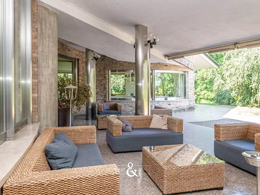 Immagine 3 di Locale commerciale in vendita  in Via delle Ortensie a Briosco