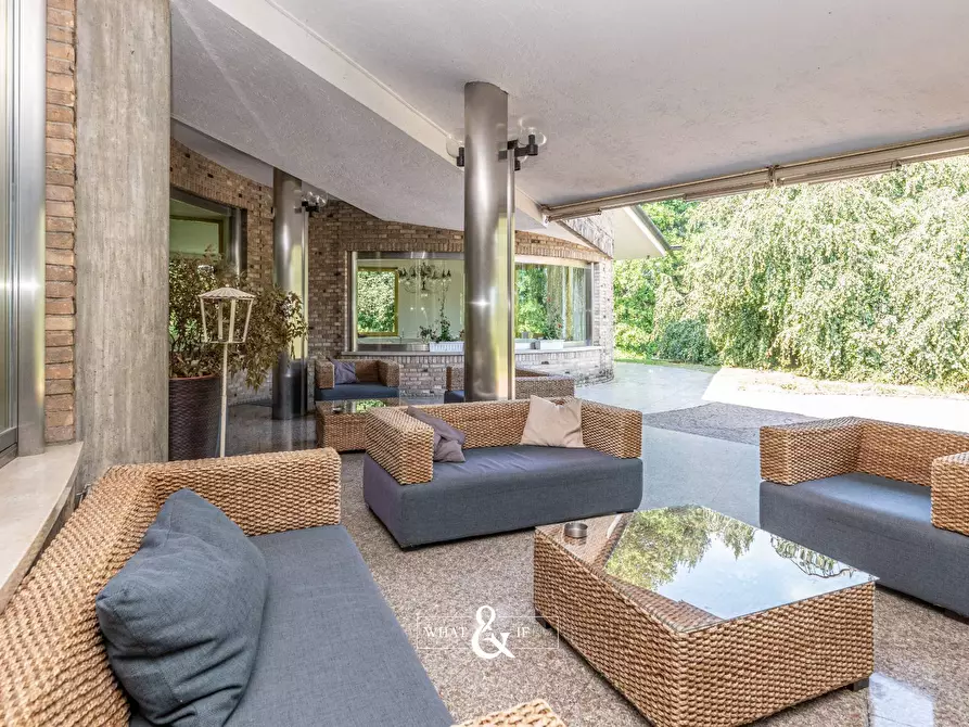 Immagine 11 di Locale commerciale in vendita  in Via delle Ortensie a Briosco