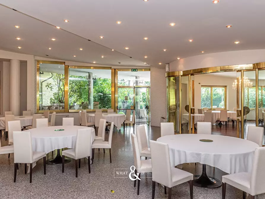 Immagine 18 di Locale commerciale in vendita  in Via delle Ortensie a Briosco