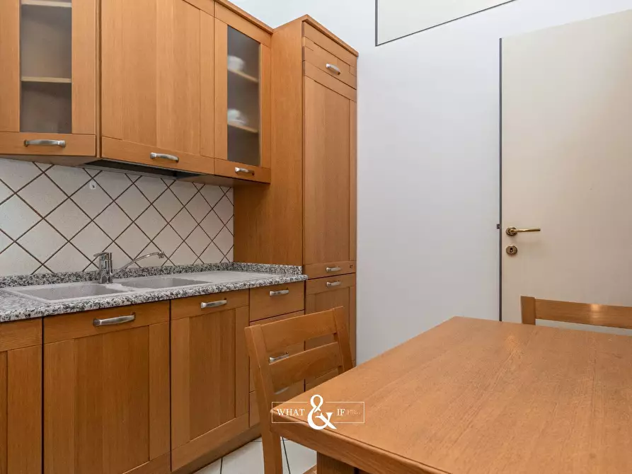 Immagine 10 di Appartamento in affitto  in via dei Tintori a Monza