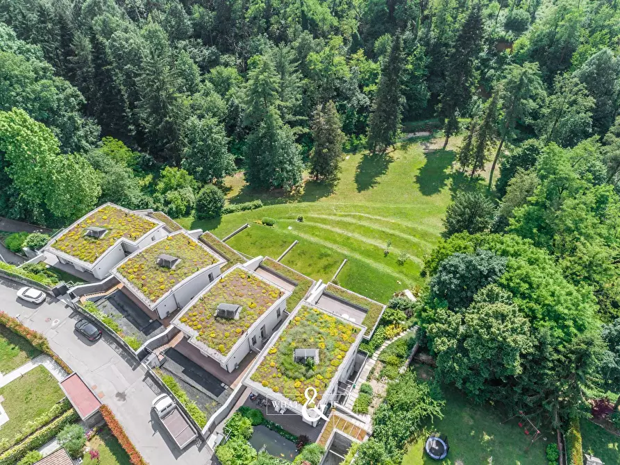 Immagine 14 di Villa in vendita  in Via Achille Locatelli a Seregno