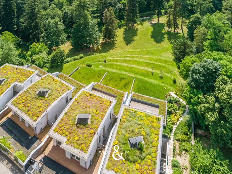 Immagine 16 di Villa in vendita  in Via Achille Locatelli a Seregno