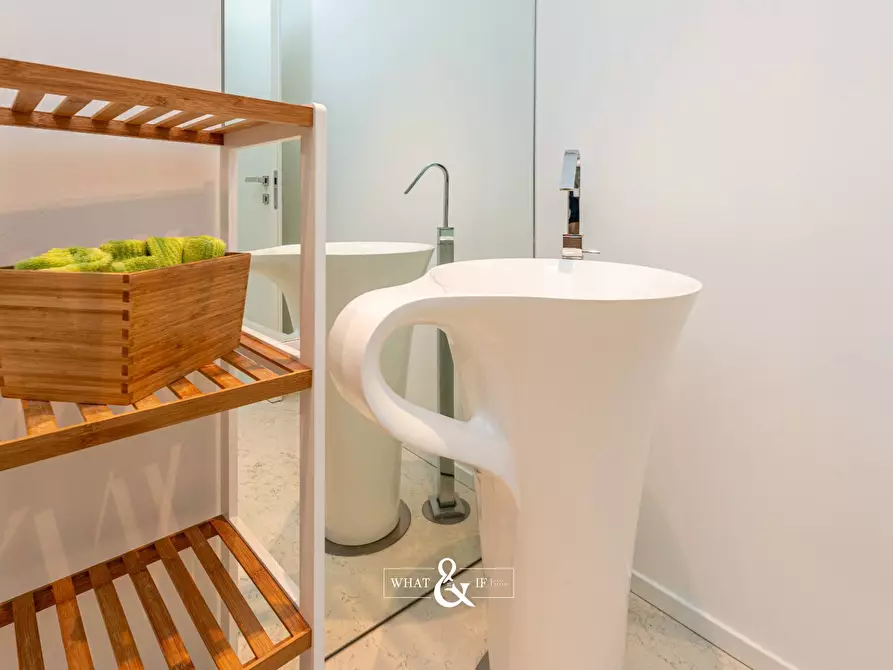 Immagine 26 di Villa in vendita  in Via dei ronchi a Bergamo