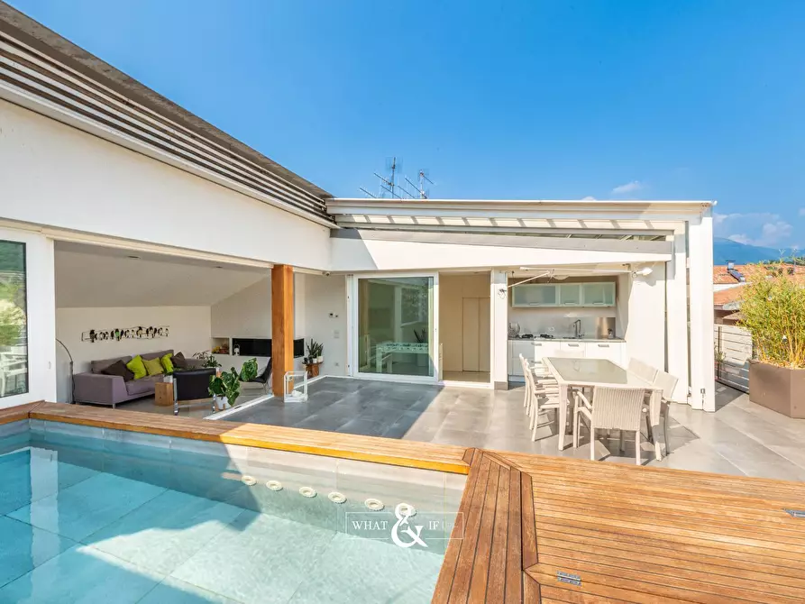 Immagine 4 di Villa in vendita  in Via dei ronchi a Bergamo