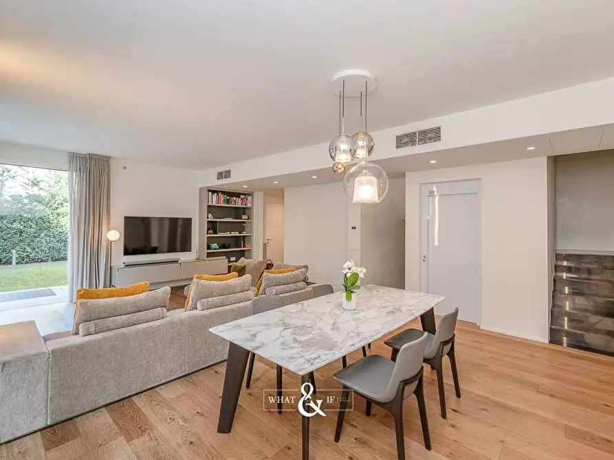 Immagine 3 di Villa in vendita  in Via Ponchielli a Monza