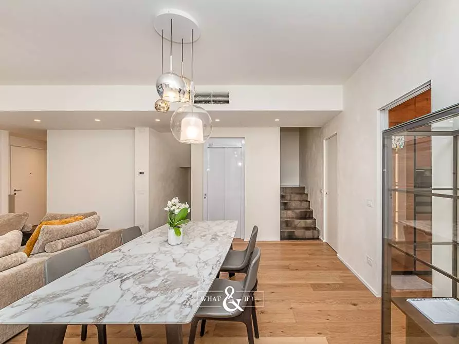 Immagine 12 di Villa in vendita  in Via Ponchielli a Monza