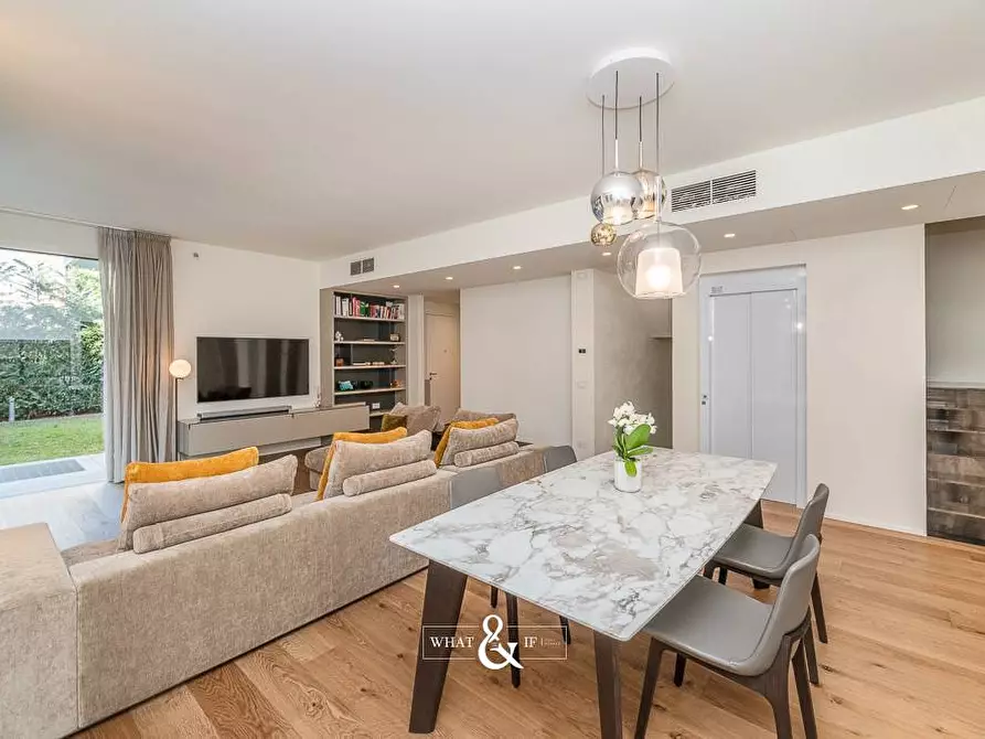 Immagine 13 di Villa in vendita  in Via Ponchielli a Monza