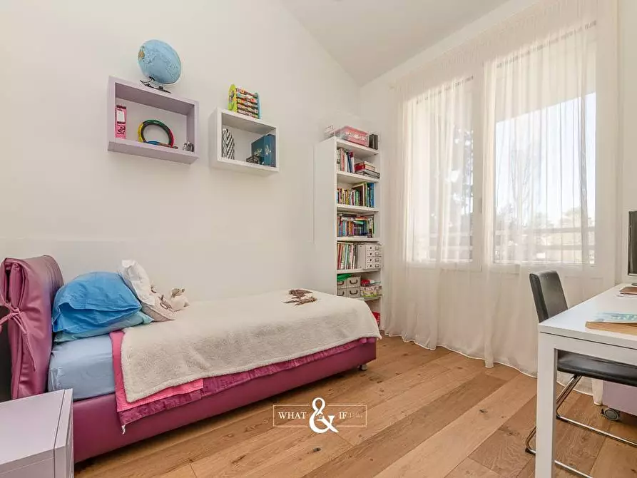 Immagine 30 di Villa in vendita  in Via Ponchielli a Monza