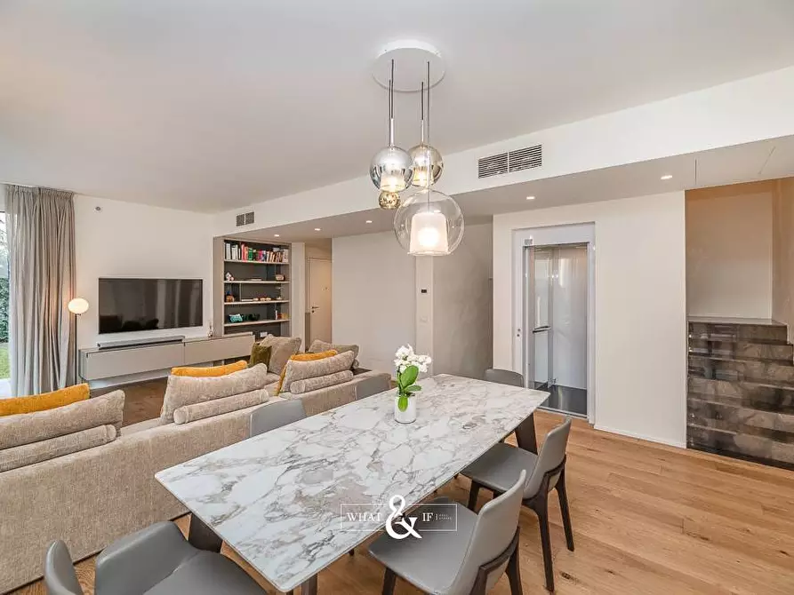 Immagine 17 di Villa in vendita  in Via Ponchielli a Monza