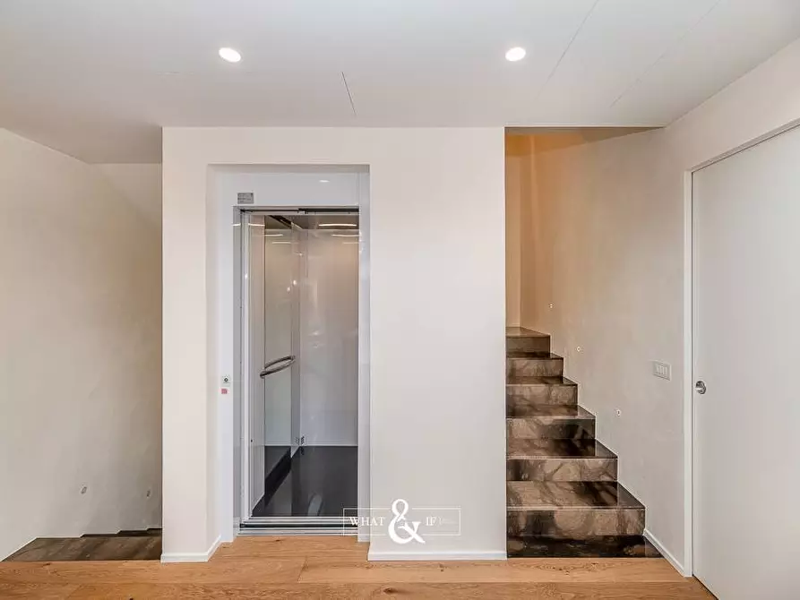 Immagine 24 di Villa in vendita  in Via Ponchielli a Monza