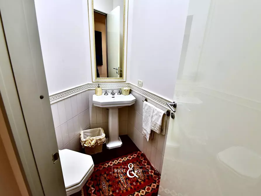 Immagine 28 di Appartamento in vendita  in Via Manzoni a Monza