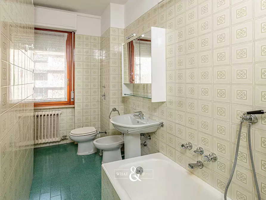 Immagine 13 di Appartamento in vendita  in Via Monte Nero a Desio