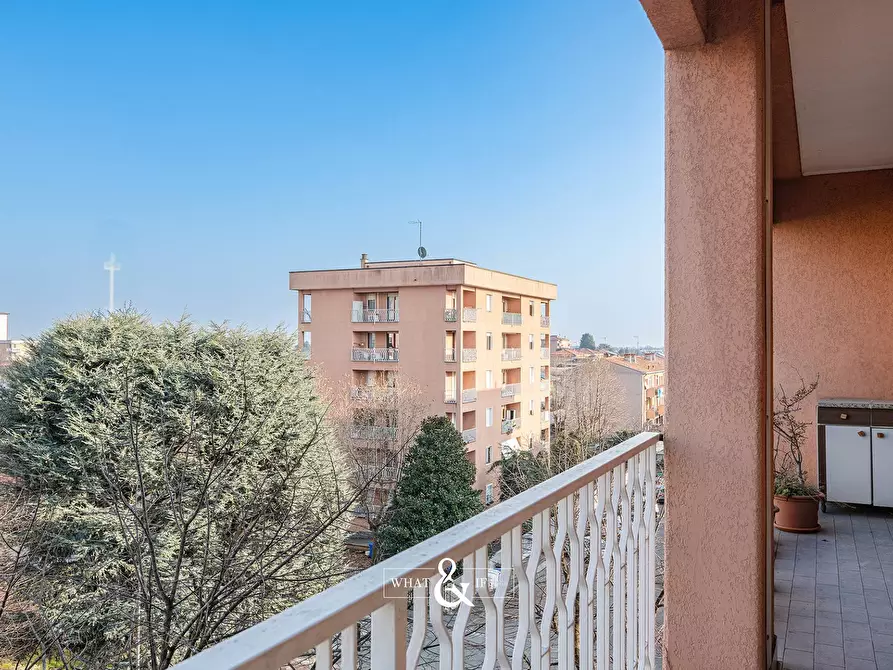 Immagine 11 di Appartamento in vendita  in Via Monte Nero a Desio