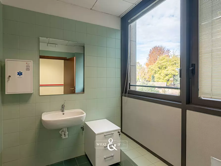 Immagine 21 di Ufficio in vendita  in Via Cernuschi a Monza