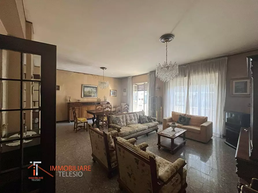 Immagine 1 di Appartamento in vendita  in Piazza Zumbini a Cosenza