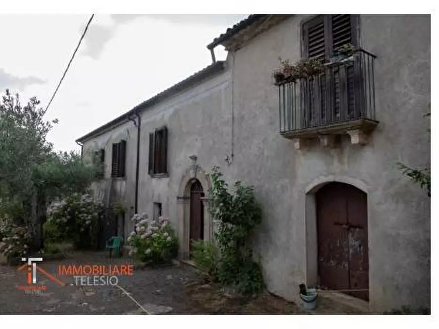 Immagine 1 di Villa in vendita  in Via del Carmine a Marano Marchesato