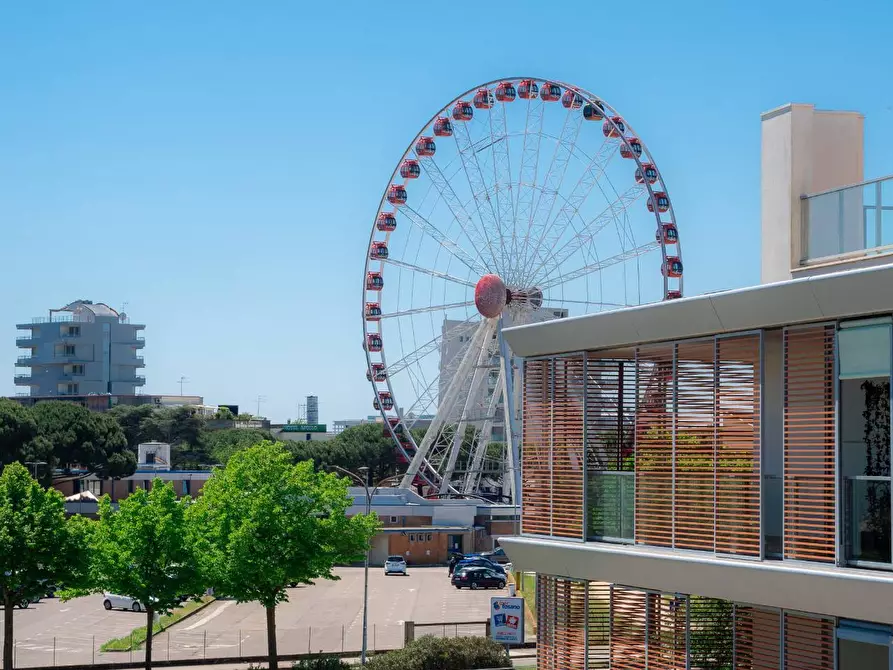 Immagine 5 di Appartamento in vendita  in Piazza. L. Tenco a Jesolo