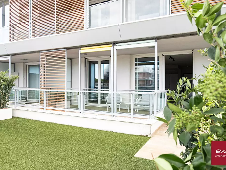 Immagine 11 di Appartamento in vendita  in P.ZA L. TENCO a Jesolo