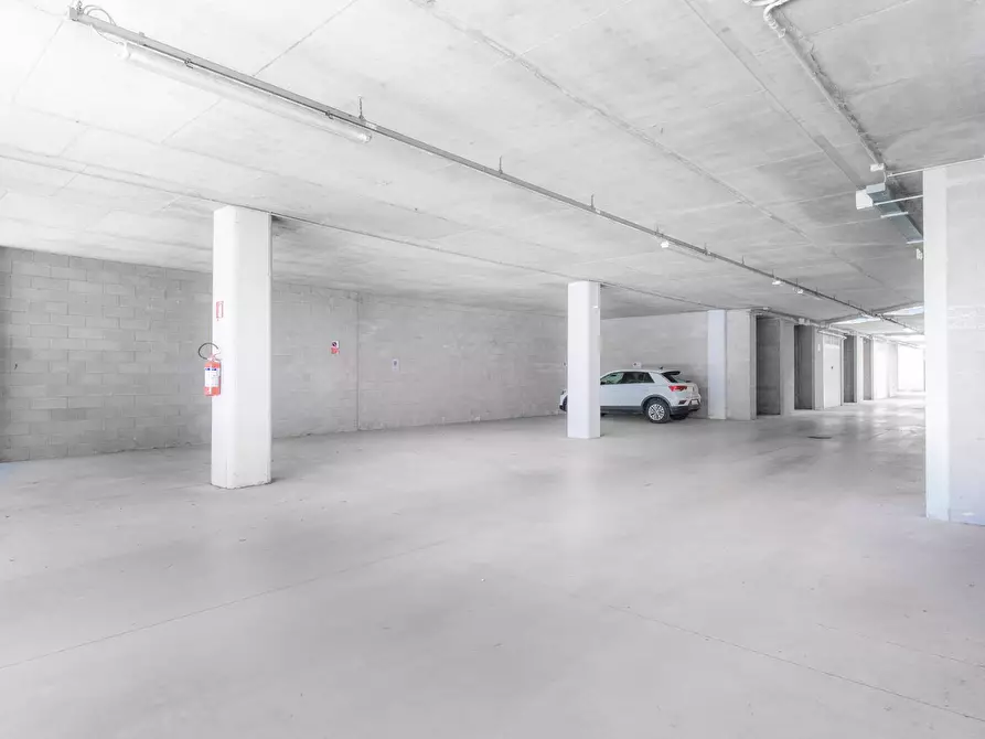 Immagine 11 di Appartamento in vendita  in Via Domenico Modugno a Jesolo