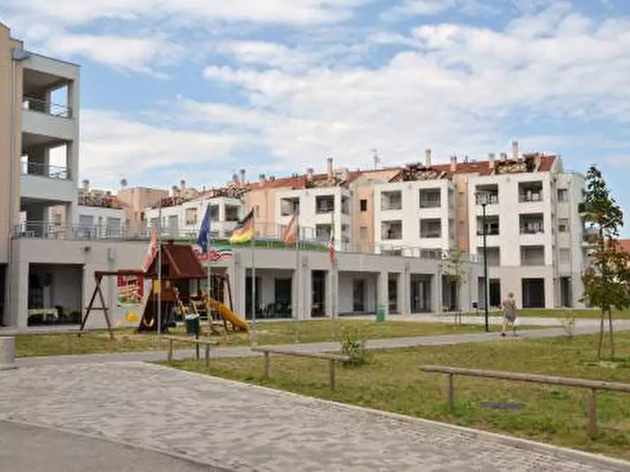 Immagine 5 di Locale commerciale in vendita  in VIA THAON DE REVEL a Cavallino-Treporti