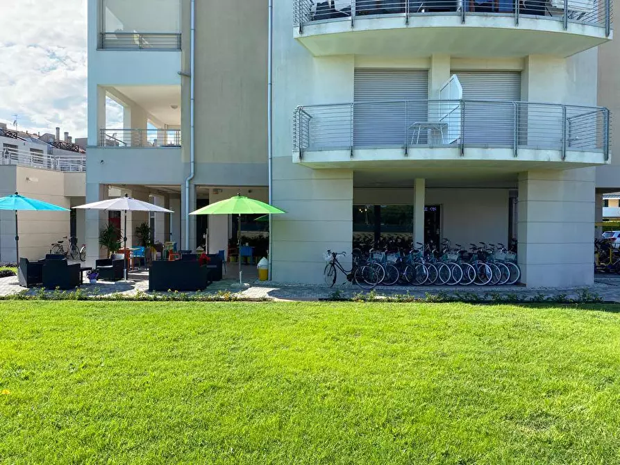 Immagine 9 di Locale commerciale in vendita  in VIA THAON DE REVEL a Cavallino-Treporti