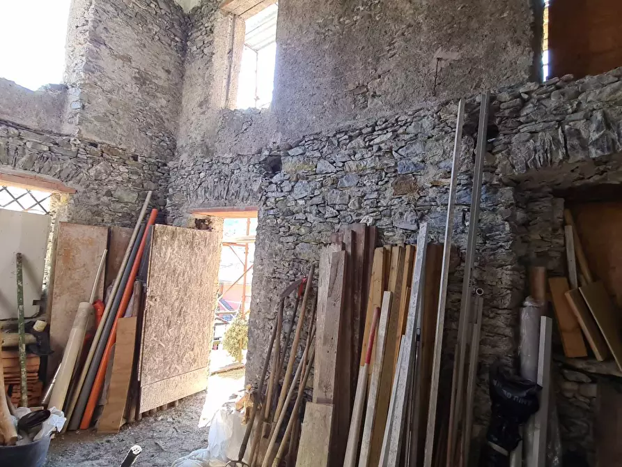 Immagine 7 di Rustico / casale in vendita  in LOC. SCARUGLIA a San Colombano Certenoli