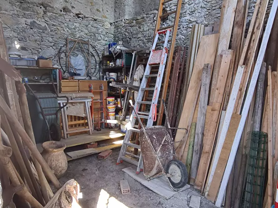 Immagine 13 di Rustico / casale in vendita  in LOC. SCARUGLIA a San Colombano Certenoli