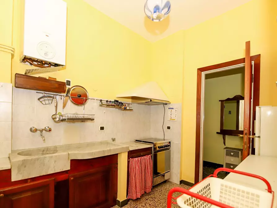 Immagine 2 di Appartamento in vendita  in VIA NAZARIO SAURO a Chiavari