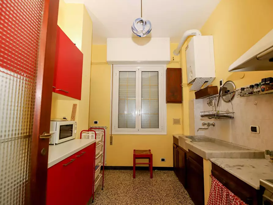 Immagine 5 di Appartamento in vendita  in VIA NAZARIO SAURO a Chiavari