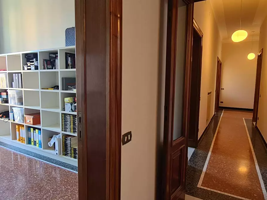 Immagine 16 di Appartamento in vendita  in VIALE ARATA a Chiavari