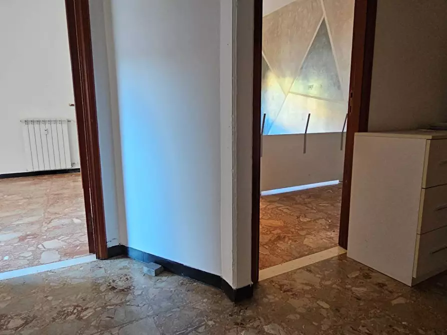 Immagine 8 di Appartamento in vendita  in VIA RENATO CAPITANO ORSI a Chiavari