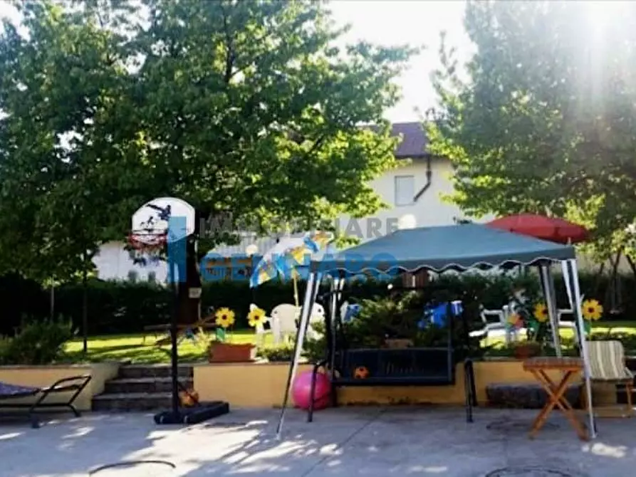 Immagine 5 di Locale commerciale in vendita  in Via Cividina a Martignacco