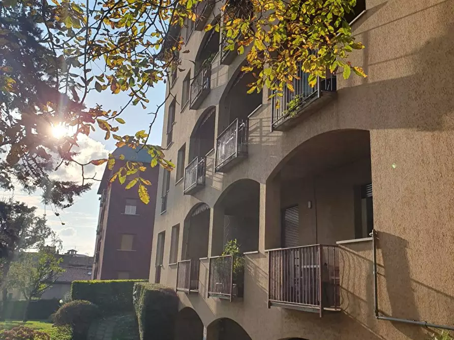 Immagine 1 di Appartamento in vendita  in VIA MATTEOTTI a Appiano Gentile
