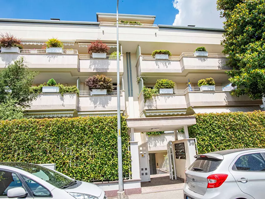 Immagine 26 di Ufficio in vendita  in via san Michele del Carso a Rho