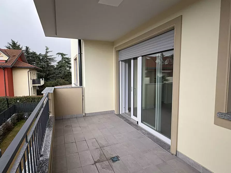 Immagine 22 di Appartamento in vendita  in VIA BELLINI a Lainate