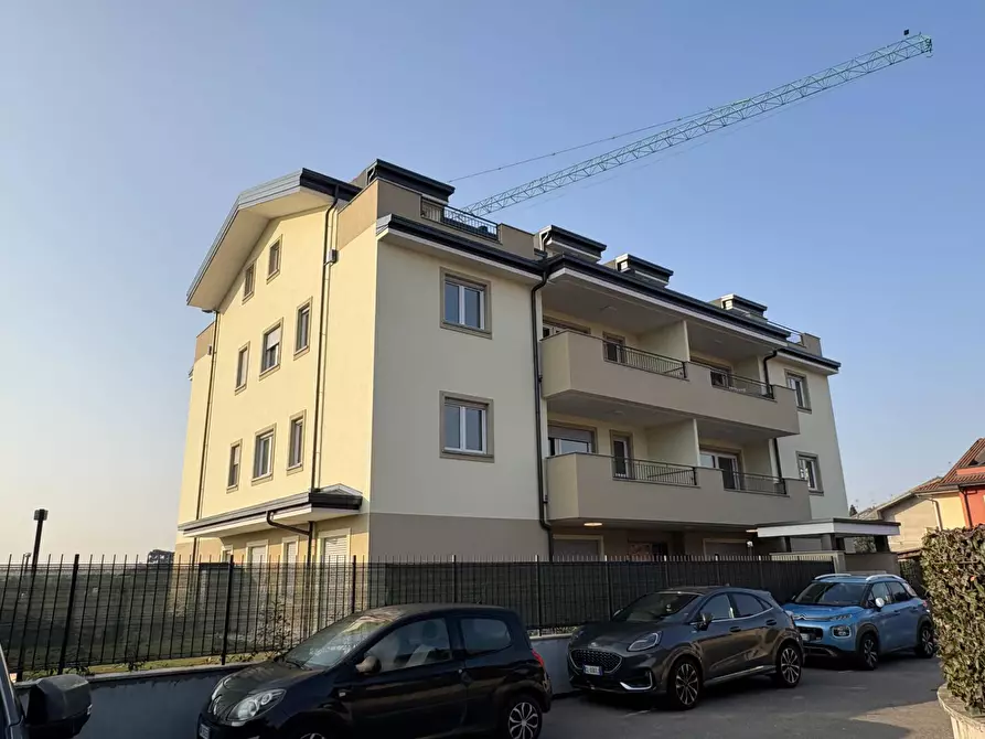 Immagine 28 di Appartamento in vendita  in VIA BELLINI a Lainate