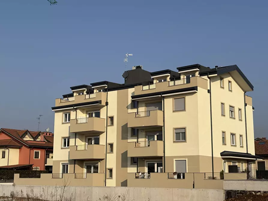 Immagine 29 di Appartamento in vendita  in VIA BELLINI a Lainate