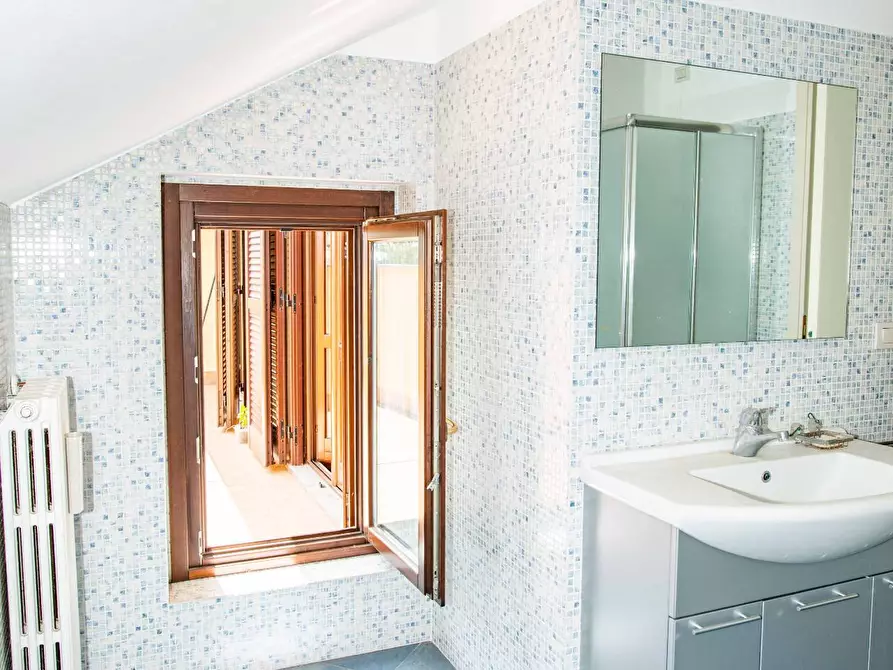 Immagine 24 di Appartamento in vendita  in via Cadore a Rho