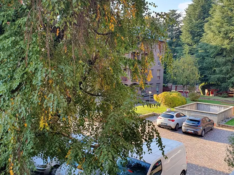 Immagine 8 di Appartamento in vendita  in VIA MATTEOTTI a Appiano Gentile